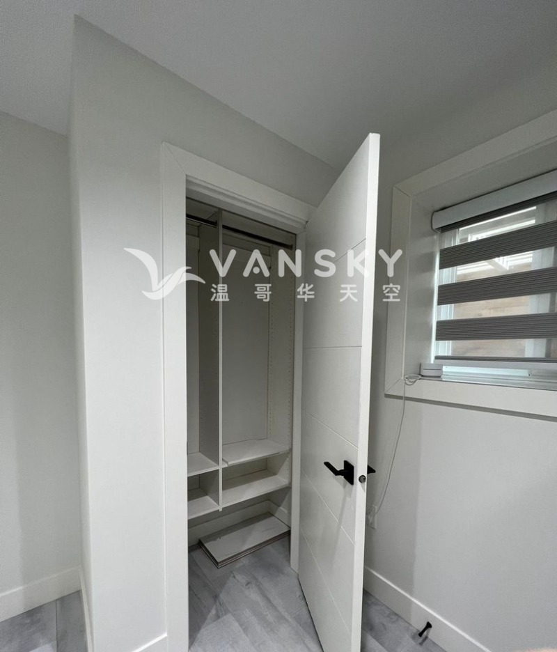 220902142516_12 Storage closet.jpeg